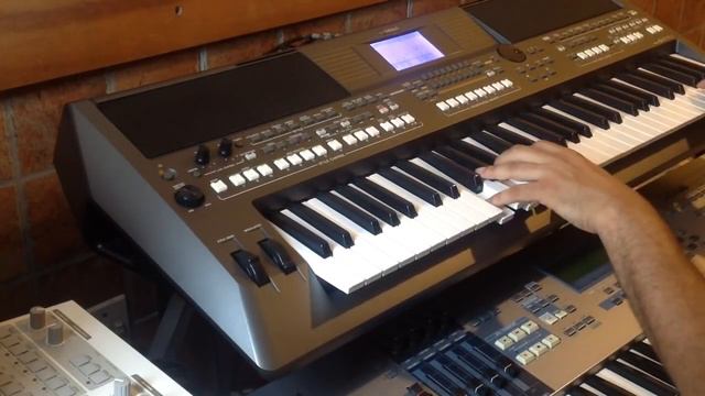 Mas que nada - YAMAHA PSR S670 смотреть онлайн