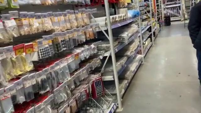 Воскресный отдых. Магазин Стройландия. Серия № 110. смотреть онлайн