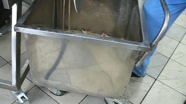 Массажер мяса вакуумный (маринатор) ИПКС-107-100(Н) на коптильном производстве. Маринование мяса. смотреть онлайн