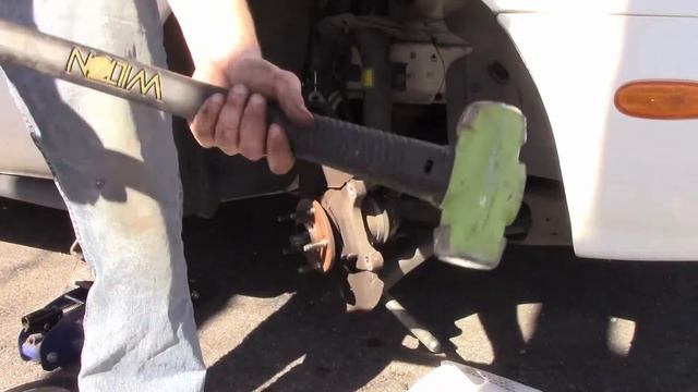 How to Replace Wheel Bearing on 1997 Ford Taurus смотреть онлайн
