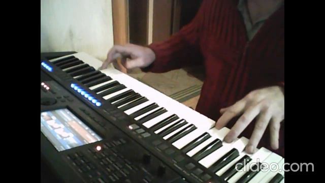 Алииисаа! миелофон у меня (сыграл тему из культового детского фильма СССР) Yamaha psr sx 700 смотреть онлайн