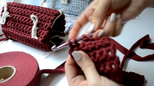 МОДНАЯ СУМКА КРОССБОДИ ИЗ ТРИКОТАЖНОЙ ПРЯЖИ / Crossbody Bag Of Knitted Yarn