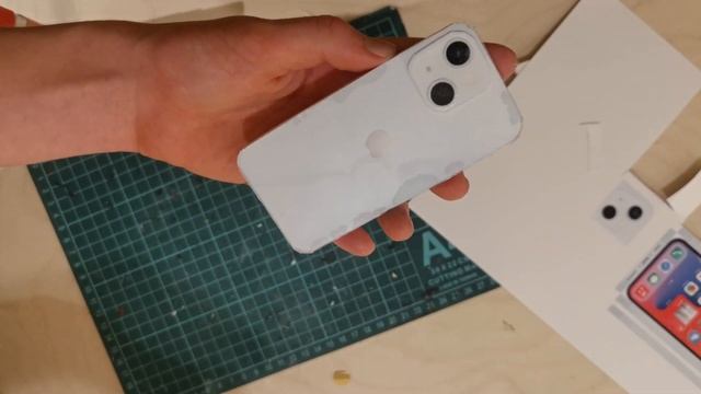 iphone 13 mini papercraft своими руками смотреть онлайн