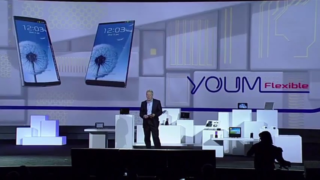 Гибкий дисплей от Samsung. CES 2013 смотреть онлайн
