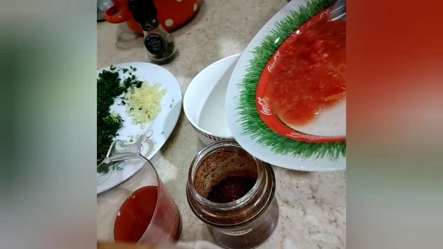 TƏRƏVƏZ SALATI! ОВОЩНОЙ САЛАТ! SEBZE SALATASI! смотреть онлайн