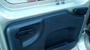 Видео: Как открыть багажник в ЛАДА ЛАРГУС (LADA LARGUS)?