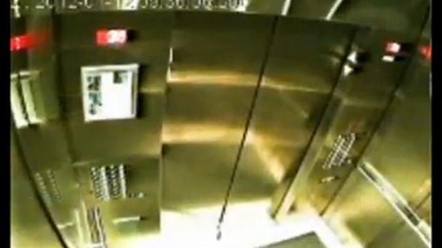 Чуть не удушил собаку смотреть онлайн