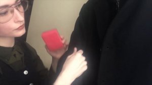 АСМР Ролевая игра, Специалист по чистке одежды, почищу ваше пальто *шепот, звуки ткани* ASMR