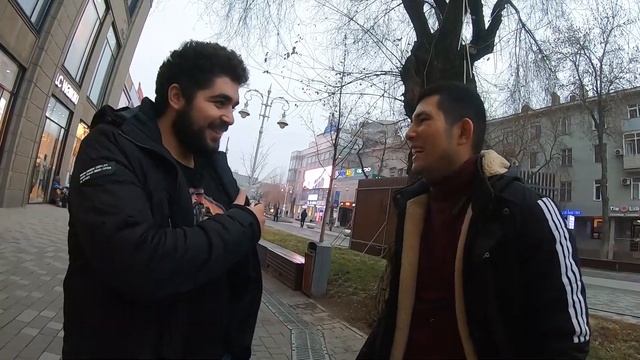 Выполняем задания Амирана! Раздать деньги Бабушкам, Заставить полизать подошву, Подарить цветы Маме смотреть онлайн