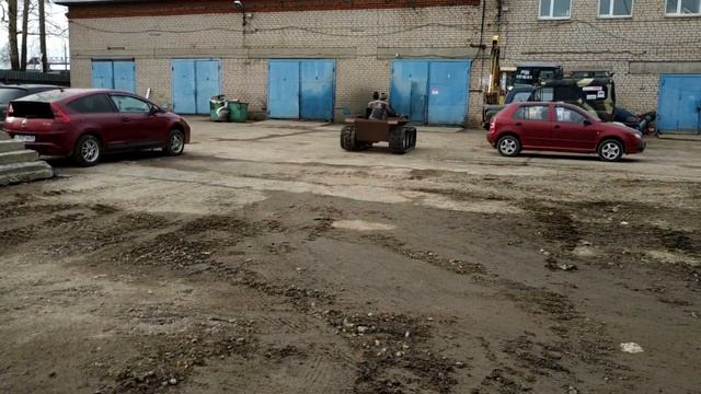 Отправляем гусеничный вездеход в КОМИ смотреть онлайн