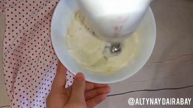 Бюджетный десерт ЗИМНИЕ ШАПКИ! Очень вкусно, быстро!БЕЗ выпечки, желатина и яйцо,твет во рту#рецепт смотреть онлайн