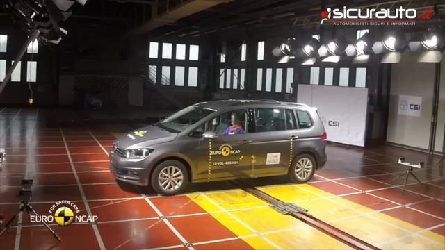 Crash test Euro NCAP 2015 - Volkswagen Touran смотреть онлайн