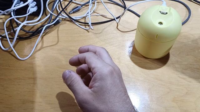 Увлажнитель воздуха - компактный, красивый, с доп. функцией... смотреть онлайн