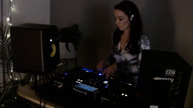 Tania M - Live Twitch Recording смотреть онлайн