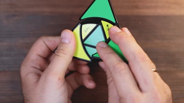 Какой Пираминкс Сложнее | Duomo Cube vs Coin Tetrahedron смотреть онлайн