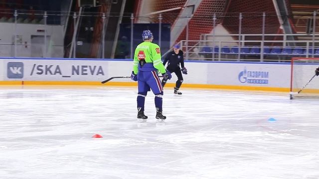 Мастер-класс для тренеров по хоккею С.В. Якимовича «Основы силового катания». смотреть онлайн