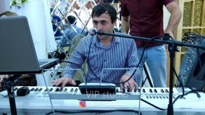 Музыкант поймал кураж на свадьбе !! чётко исполнил !!