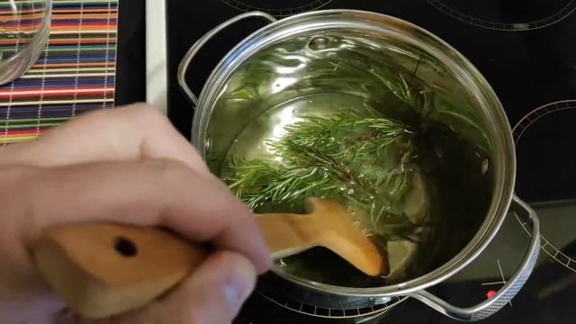 Ароматное масло из розмарина . Приготовление горячим способом.