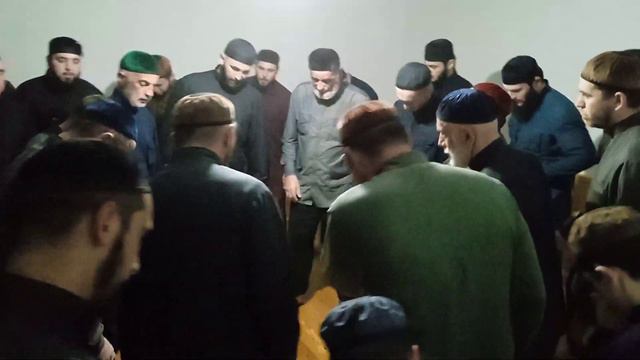 iftar.2-ой Зикр у Барахоевых 28.04.22г.Ураза-Байрам 27ночь.Аюб во1 Ибрахьим волач. Троицк Ингушетия смотреть онлайн