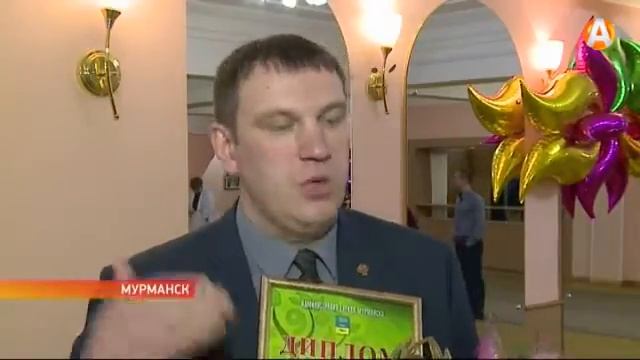 Дочки-школьницы Алексея Веллера в Москве вспоминают мурманские школы смотреть онлайн