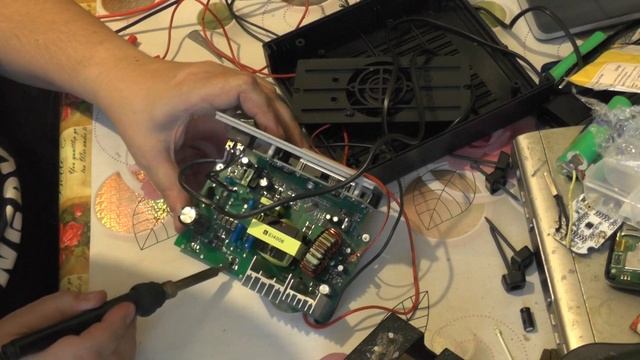 Зарядное устройство Вымпел 55, несложный ремонт после короткого замыкания. смотреть онлайн