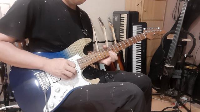 D Ionian Jam practice on Ibanez AZ 224f with boss rc-3 смотреть онлайн