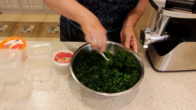 Заготовки на зиму.Чесночные стрелки,петрушка и укроп.Соус с майонезом и сметаной. смотреть онлайн