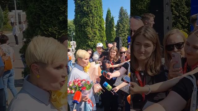 На Аллее звезд "Славянского базара в Витебске" зажглась именная звезда Елены Спиридович смотреть онлайн