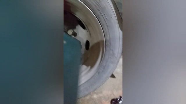 Автосервис Михалыч Поможет. Калуга. Вытаскиваем обломаную полуось.Газель... смотреть онлайн