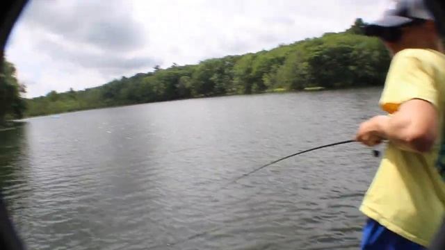 Testing Out The Salad Spoon By Lunker City Fishing! смотреть онлайн
