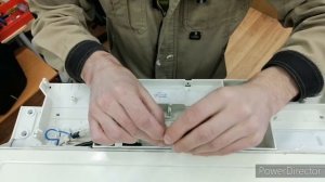 Холодильник ATLANT не работает. Горит свет