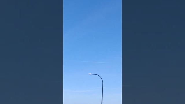 Chemtrails in action #chemtrails #chemtrailtracker смотреть онлайн