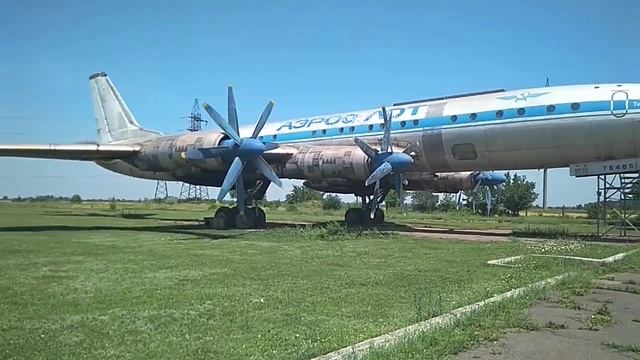 Бесплатная экскурсия по музею самолетов СССР в Кривом Роге смотреть онлайн