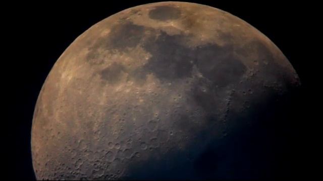 Moon Trough Meade Infinity 50mm Az Refractor Telescope