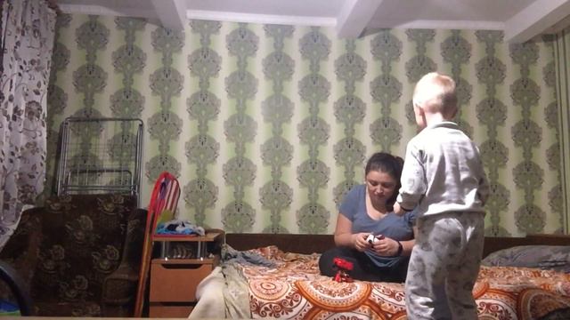 13.11.2019 Влог. Таскали пакеты. Отходы. Огромная гадзила! смотреть онлайн