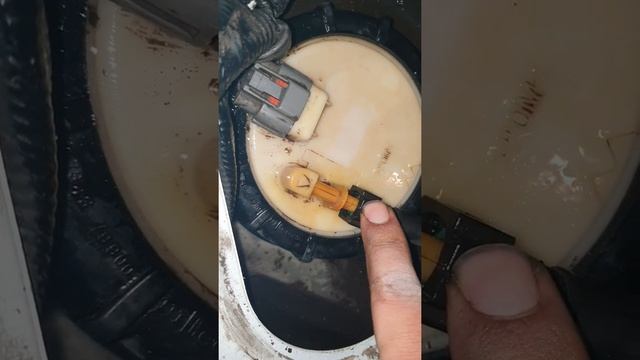 Nissan Tiida C12 -2014_ Pipe Fuel Pump Leaking..