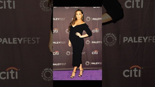 Ashley Graham was Pregnant смотреть онлайн