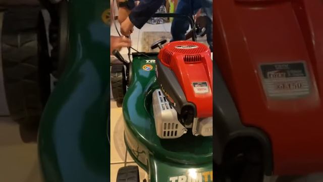 Unboxing Trim Tech Lawnmower смотреть онлайн