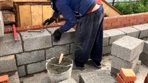 Кладка стен из керамзитоблока