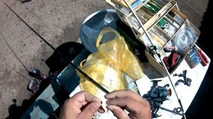 Подготовка снастей на камбалу, и сразу готовим наживку.