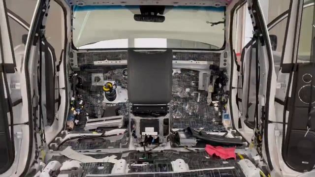 Lexus LX 450D / 570 - тотальная шумоизоляция смотреть онлайн