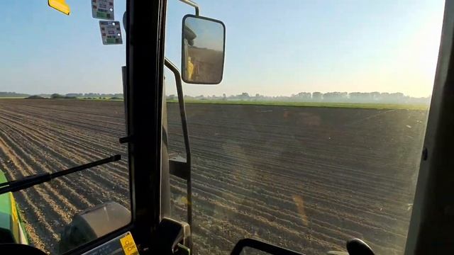 Prskanje Soje / John Deere 6100MC [Trimble CFX -750] & Leško 2000L 18m смотреть онлайн