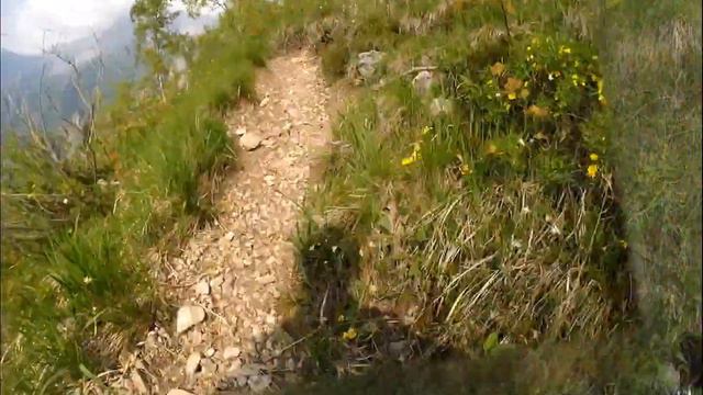 Mandello - Cresta del Pertusio - Rif. Rosalba (25x 1080p/25), 28/05/16 (1/2) смотреть онлайн