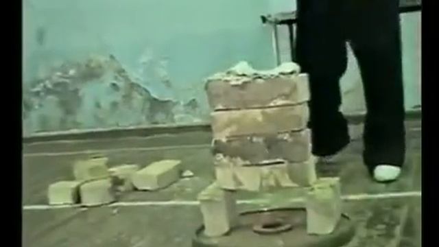Hard Qiqong Breaking the bricks by Soke GM Mikhail Kim Jeet Kune Do Kim Жёсткий Цигун смотреть онлайн