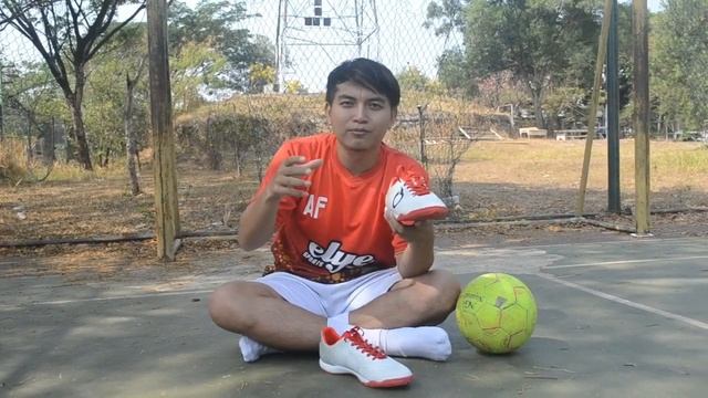 REVIEW & PLAYTEST SEPATU TERNYAMAN DARI ORTUSEIGHT CATALYST ORACLE !! смотреть онлайн