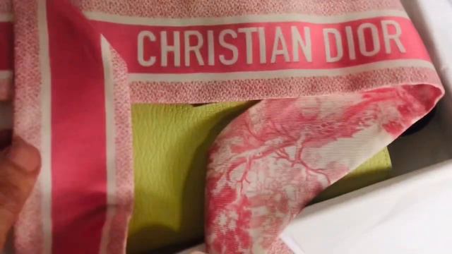 Rodéo Hermès vc MITZAH Dior смотреть онлайн