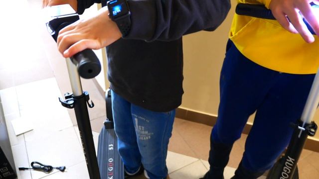 ОБЗОР ЭЛЕКТРОСАМОКАТОВ - КАТАЕМСЯ ПО ГОРОДУ смотреть онлайн