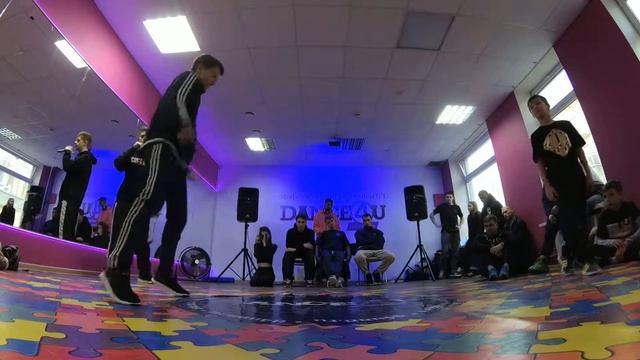 Щепин Слава vs Море (kids 1/2) смотреть онлайн
