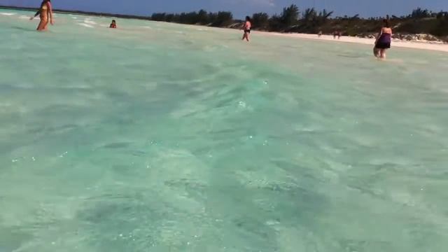 Pilar Beach, Cayo Coco, Cuba смотреть онлайн