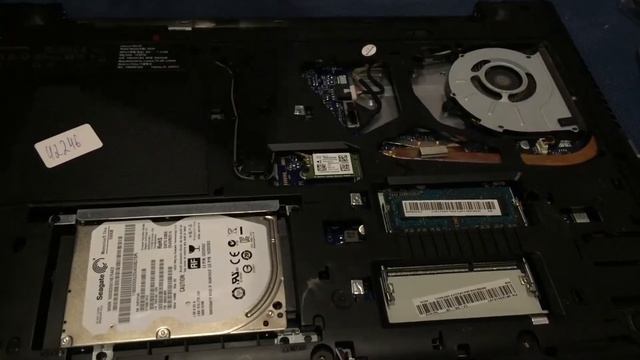 Замена жесткого диска на ssd в ноутбуке Lenovo смотреть онлайн